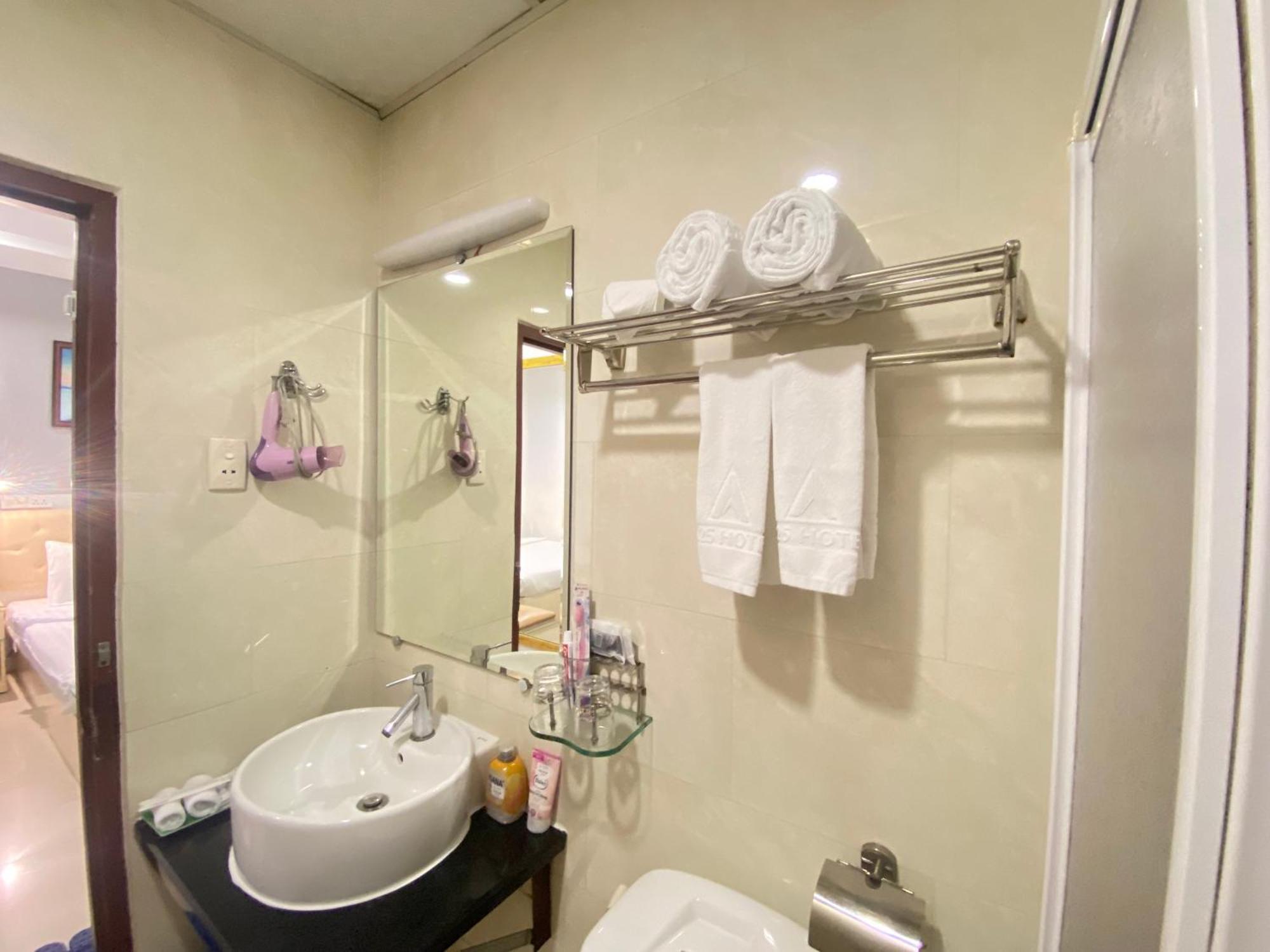 A25 Hotel - 13 Bui Thi Xuan Ho Si Minh-város Kültér fotó